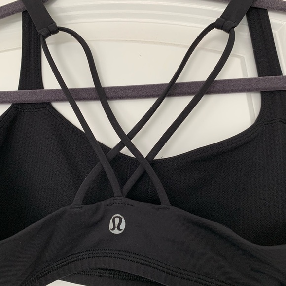 LuluLemon size 6 free to be sports bra - Picture 2 of 3
